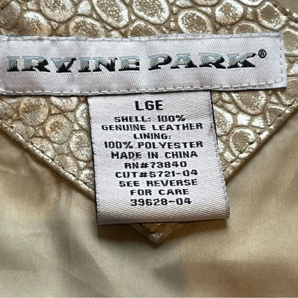 Irvine Park Women's Leather Coat Textured Cream Color Size Large - Picture 3 of 10